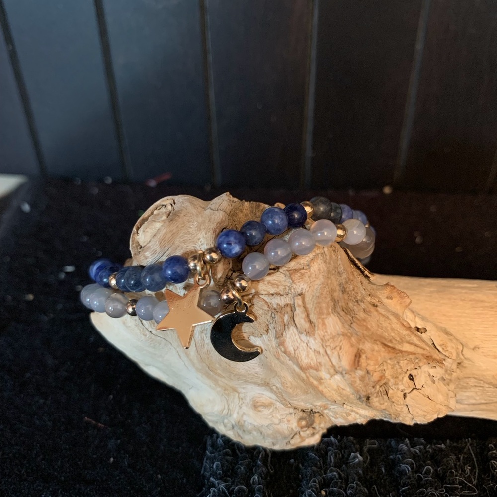 “Astral Friendship” Diffuser Bracelets - image 4